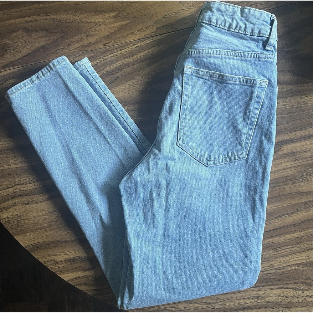 H&M Womens High Rise Straight Leg Jeans Light Wash Blue Size 4 Regular Fit